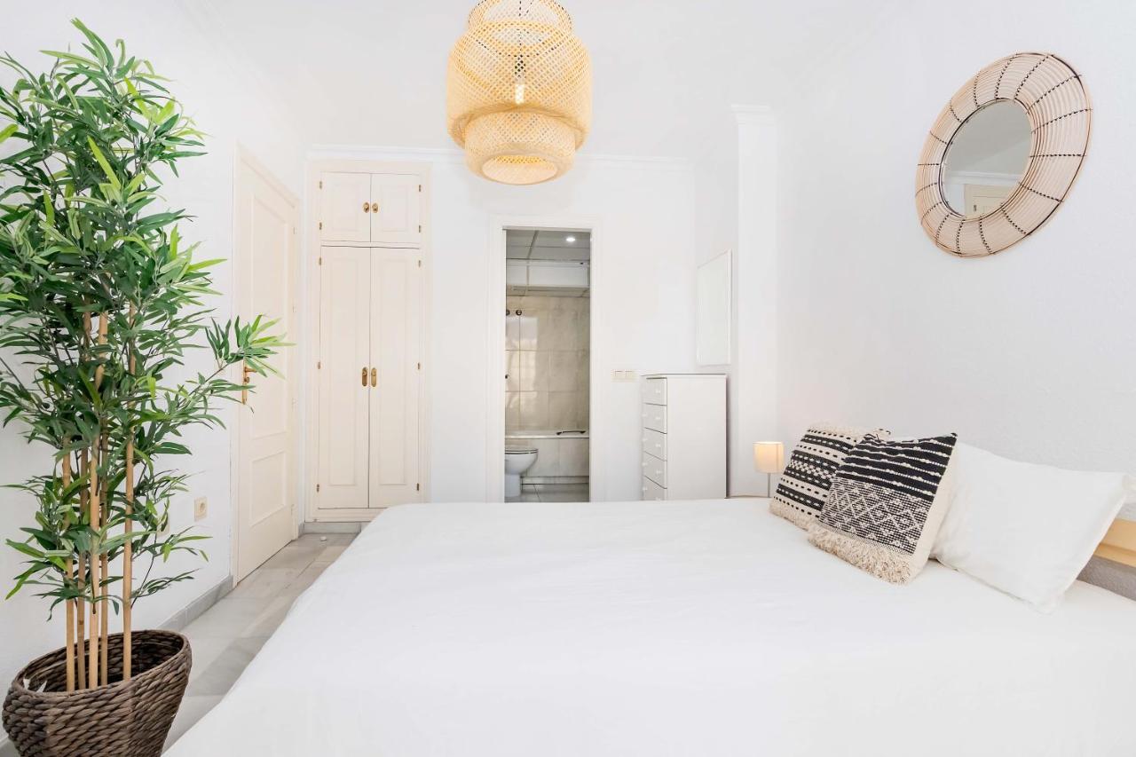 Bhost - La Maestranza Apartment Malaga Ngoại thất bức ảnh